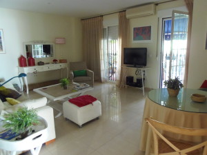 Living Room | Seville Housing | Adelante Abroad