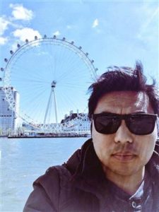 ryan-london-selfie-adelante-abroad