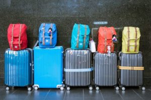 10-things-to-pack-for-intern or study abroad