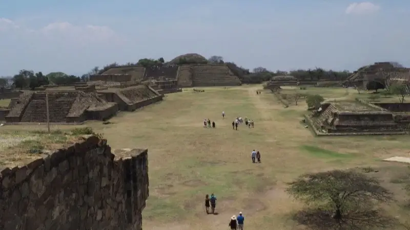 intern-in-Mexico-Oaxaca-ruins