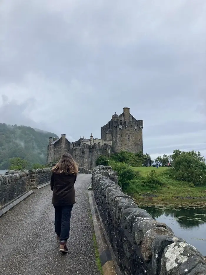 Equine candidate travels into the highlands to the Eilean Donan Castle