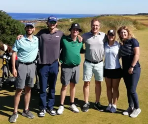 Students-with-Director-of-golf-at-Kingsbarns-links