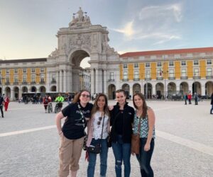 Interns abroad at Arco da Rua Augusta, Lisbon