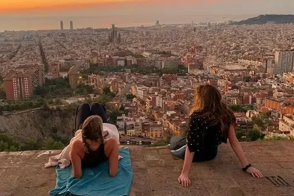 Spain internships candidates with barcelona view (1) Spain internships candidates with barcelona view (1)